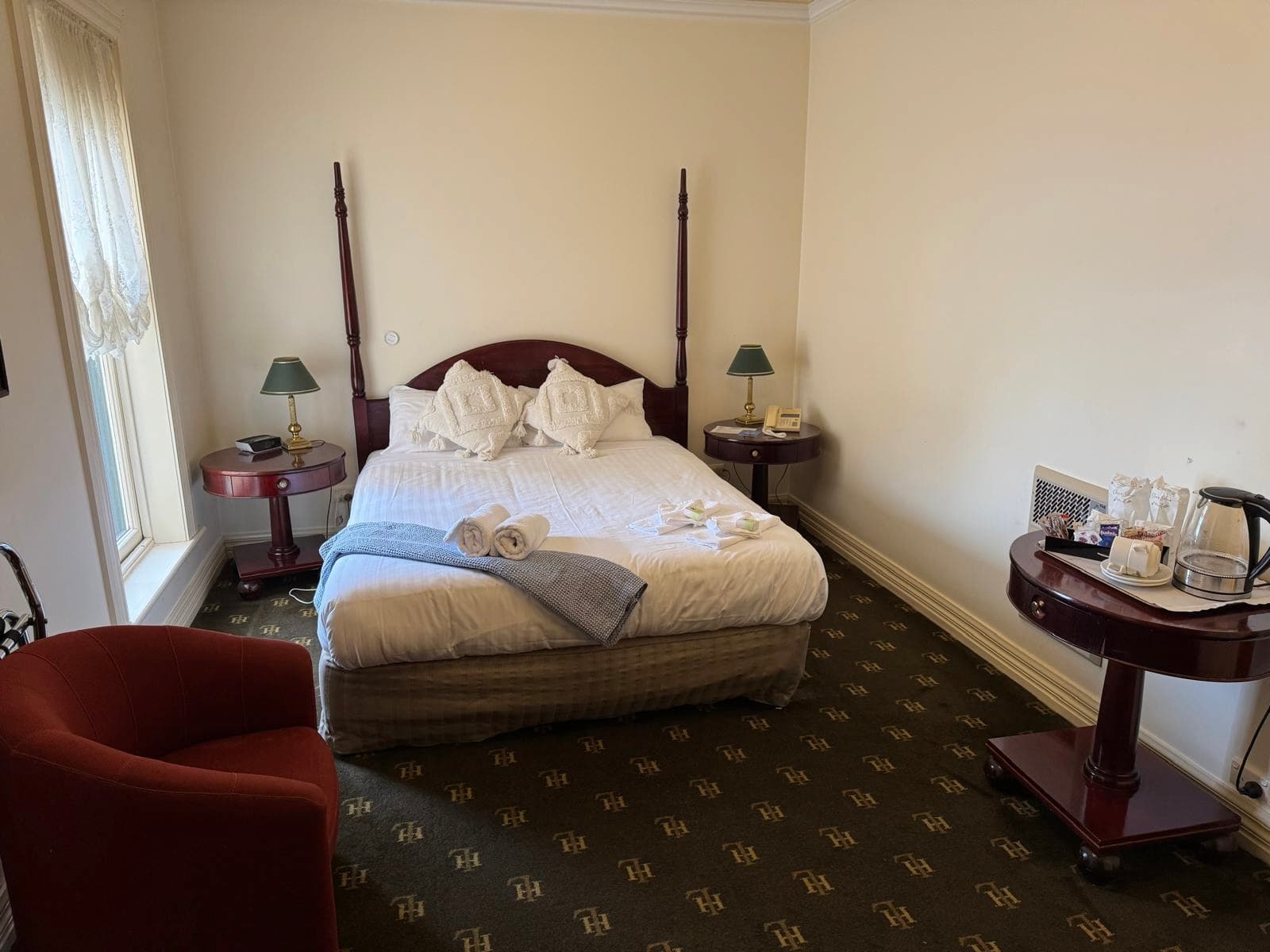 Standard King Room with access to communal bathroom at Lucas Hotel, Latrobe Tasmania.